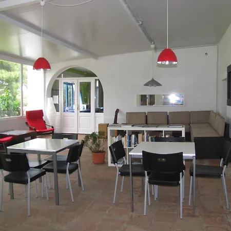 Costa Brava Hostel *