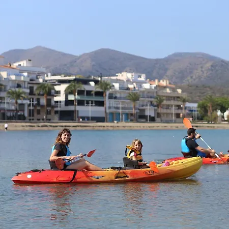 Costa Brava Hostel Llança