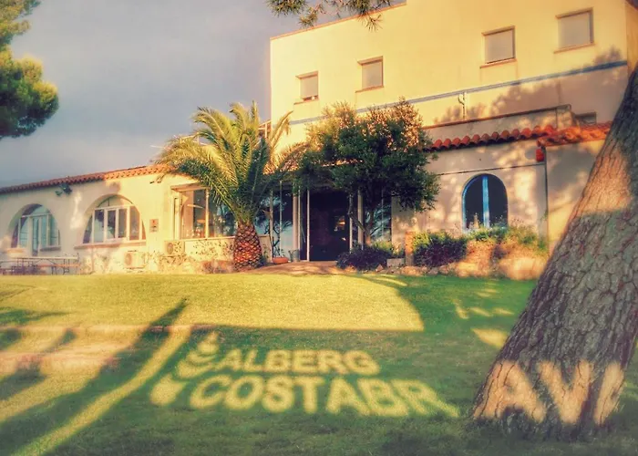 Alberg Costa Brava يانكا