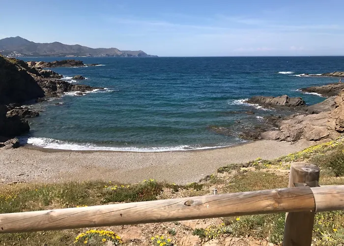 Alberg Costa Brava بيت شباب يانكا