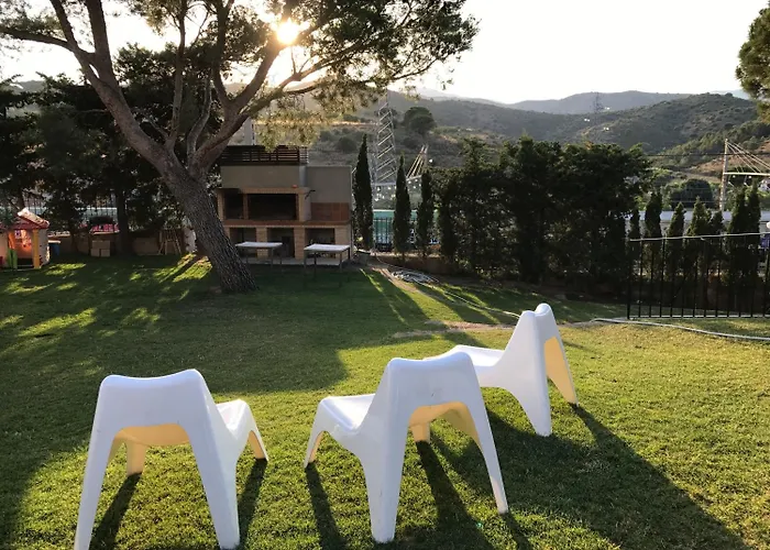 Alberg Costa Brava بيت شباب