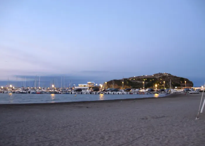 Alberg Costa Brava بيت شباب يانكا