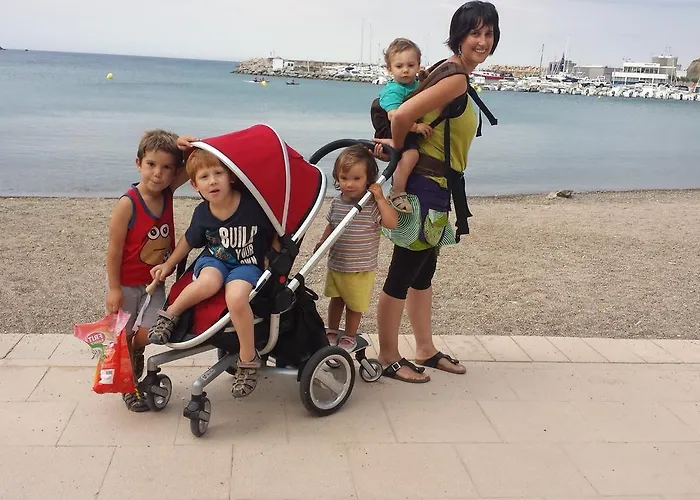 Alberg Costa Brava بيت شباب يانكا